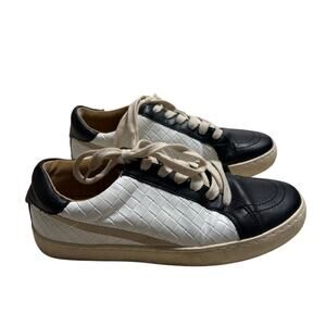 Oasis Society Free Soul Sneaker Women's Size 7.5 Black White Casual Shoes Laces